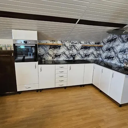 Mansarda Deluxe 90 M2 * Craiova