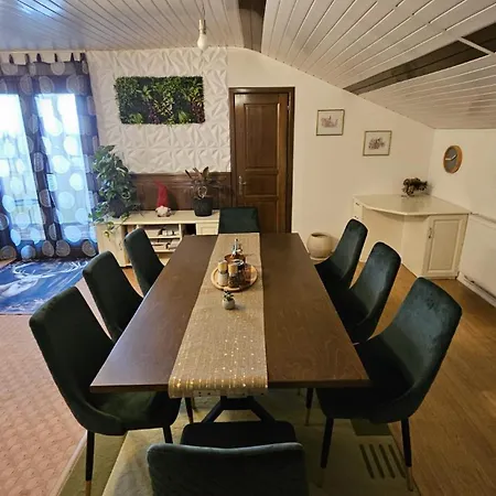 Apartment Mansarda Deluxe 90 M2