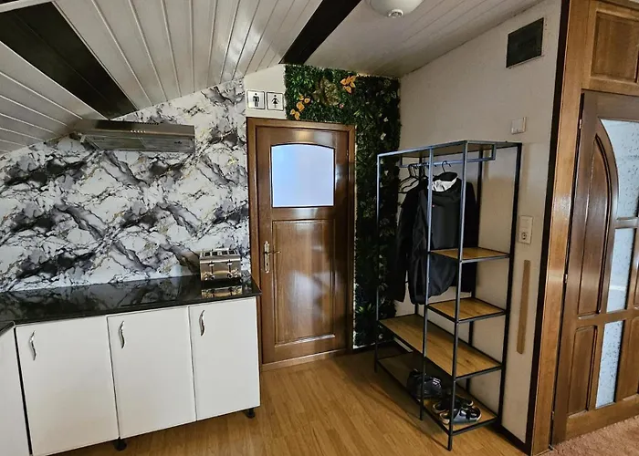 Mansarda Deluxe 90 M2 Apartment *